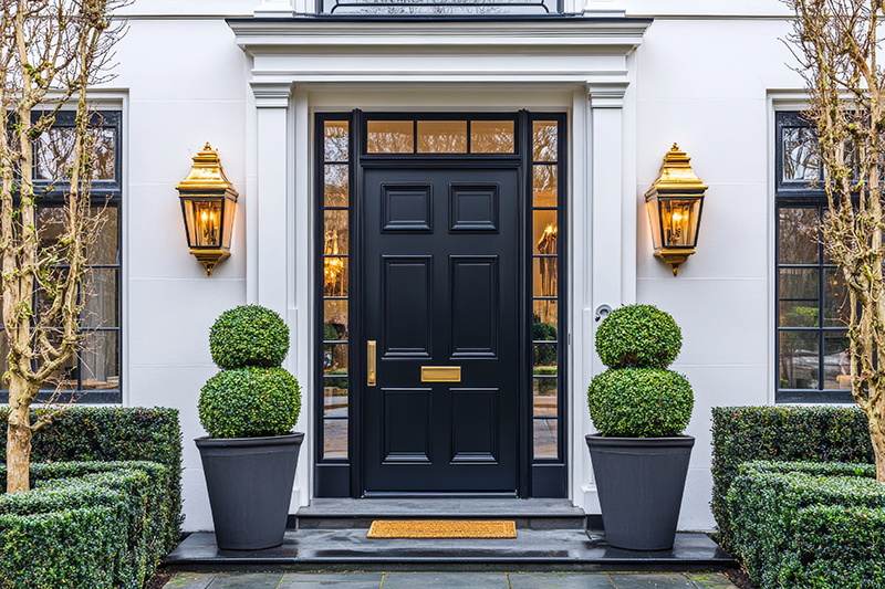 Что выбрать для широкого проема: входную группу, фрамугу или двустворчатую дверь